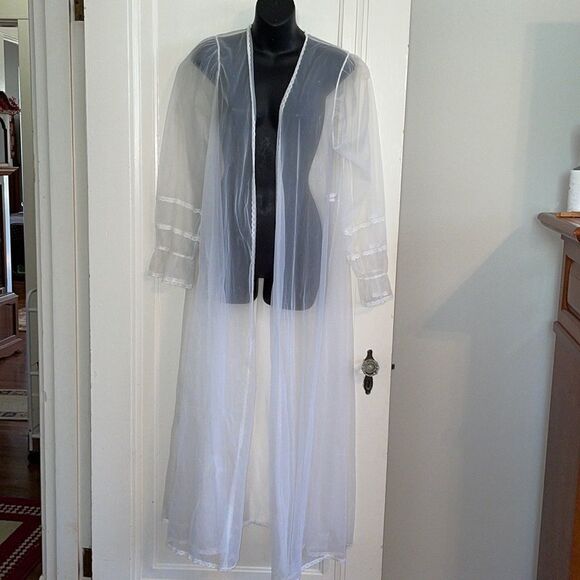 Vtg Frederick’s of Hollywood sheer white open front robe - Picture 1 of 10